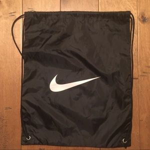 NIKE | DRAWSTRING GYM SACK
